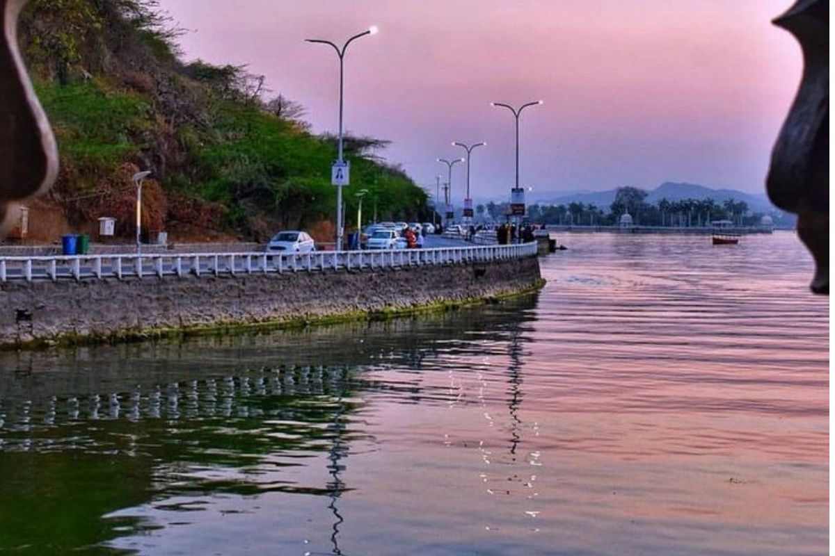 Fateh Sagar Lake