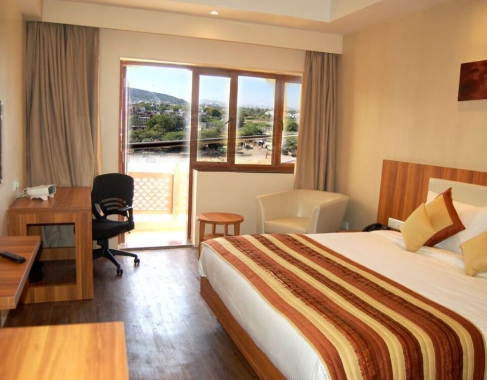 Budget Hotels in Udaipur Near Gulab Bagh